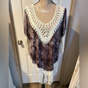 Zenobia size 1XL fringe top.